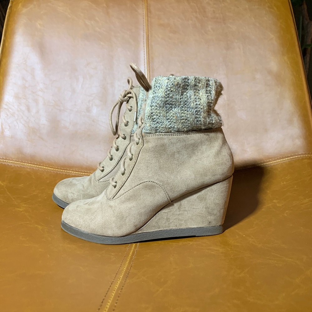 494.  SO Woman’s Wedge Boots